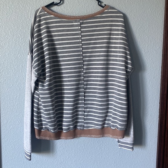 Glided intent gray sweater size medium like new - Picture 2 of 3